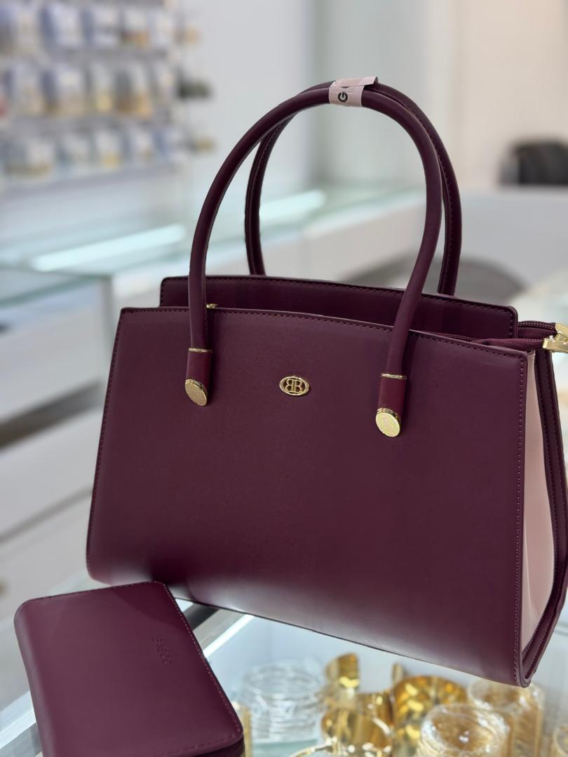 ladies classy handbag