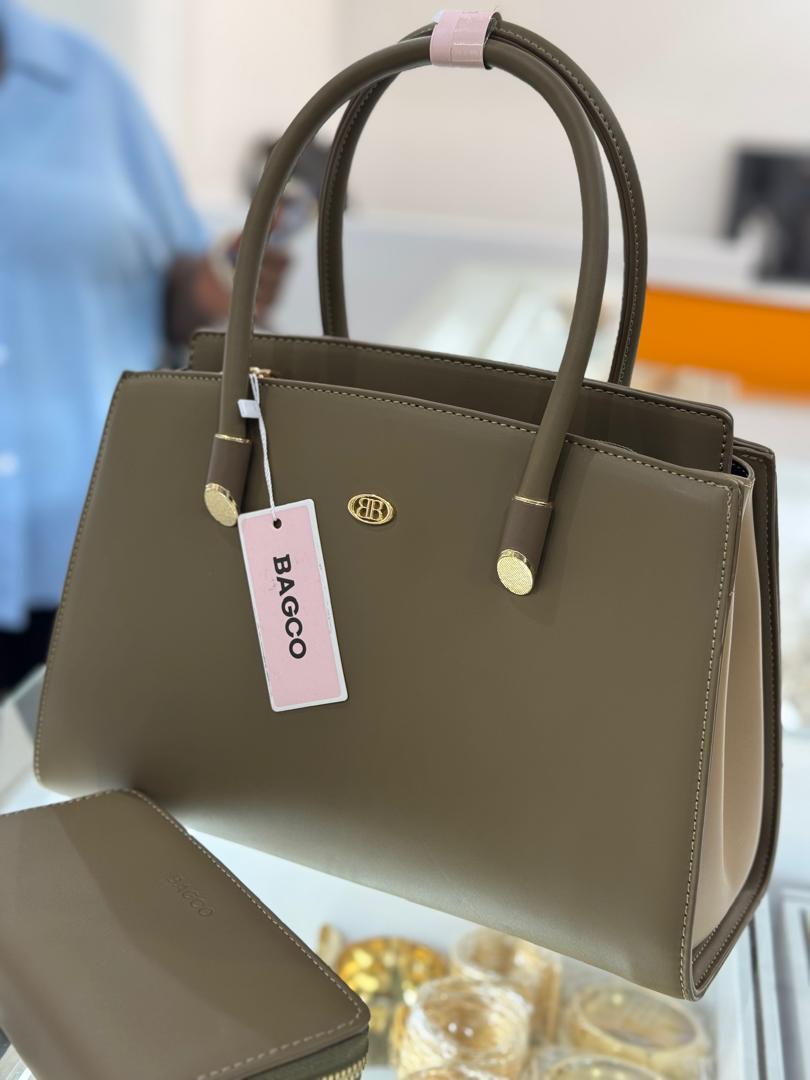 ladies classy handbag