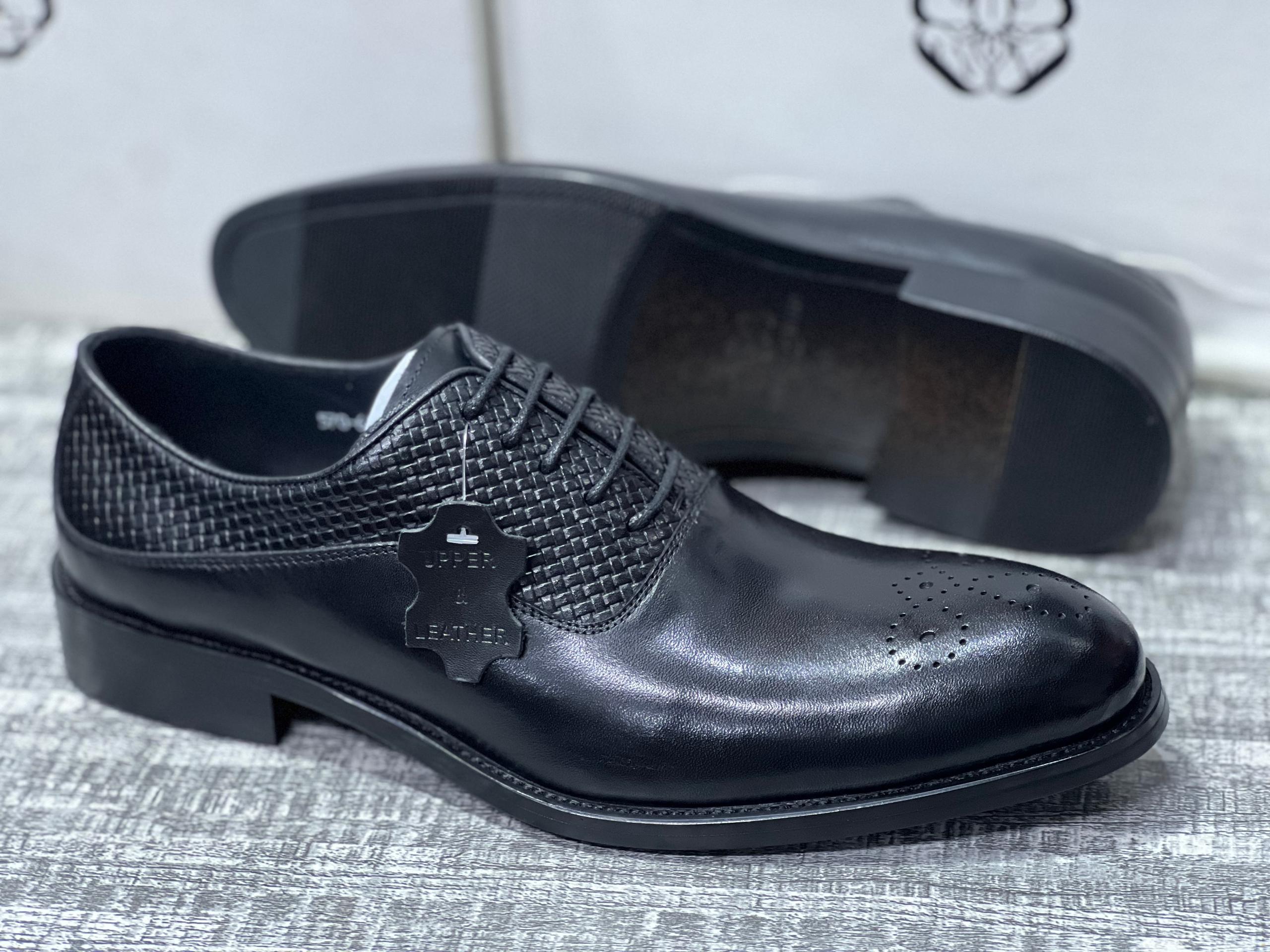 Lace-up men's gentle shoes