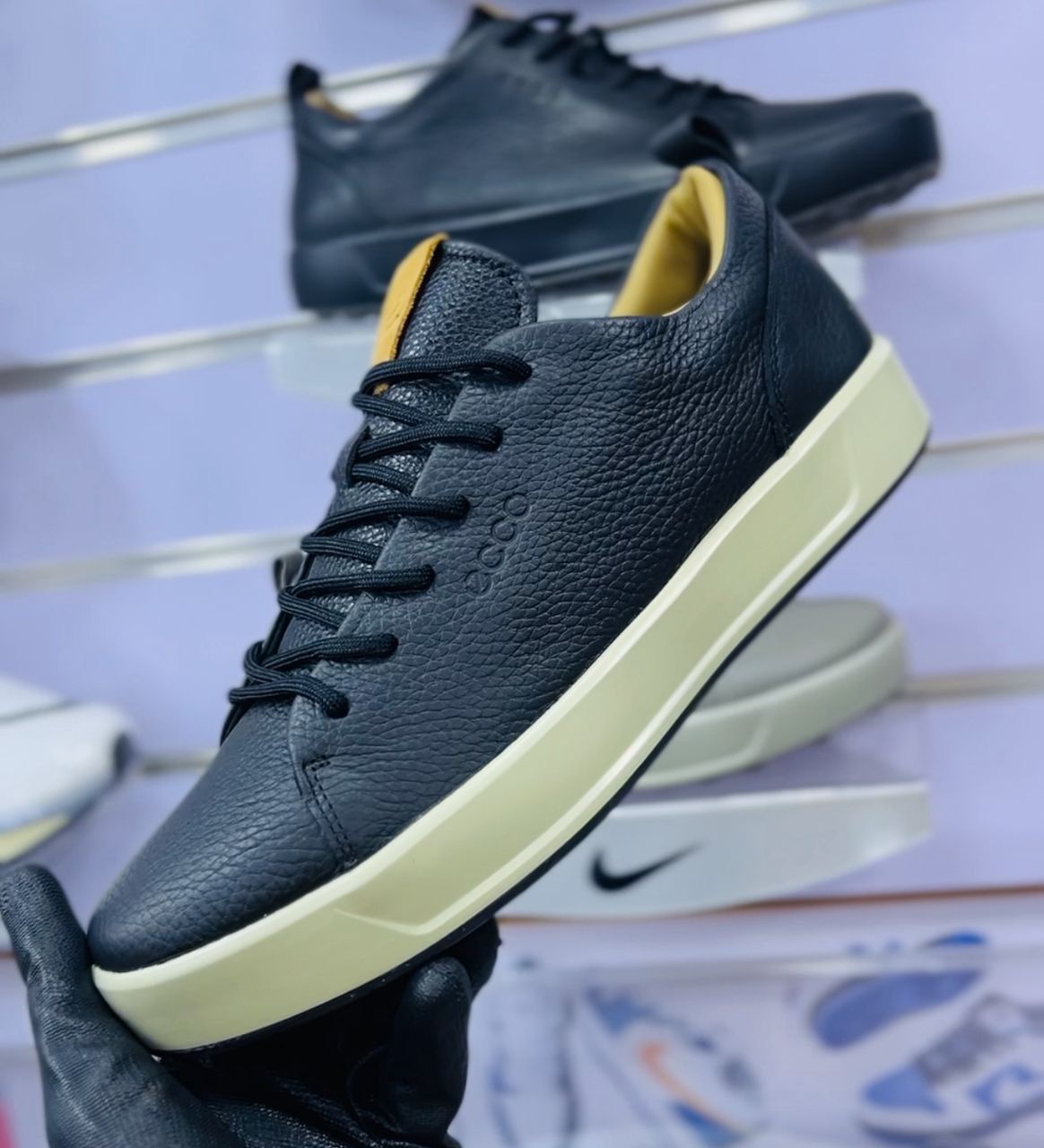 men's breathable shoes