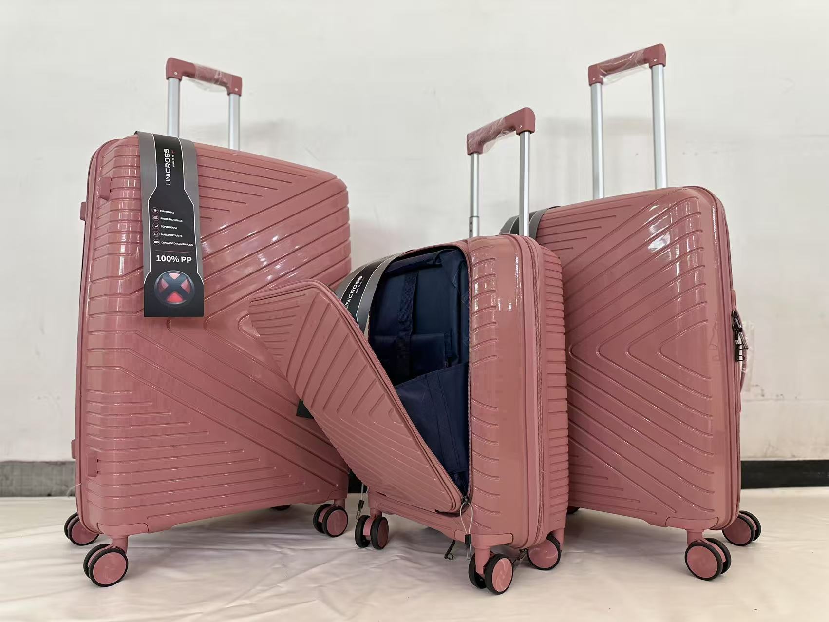 travel suitcases