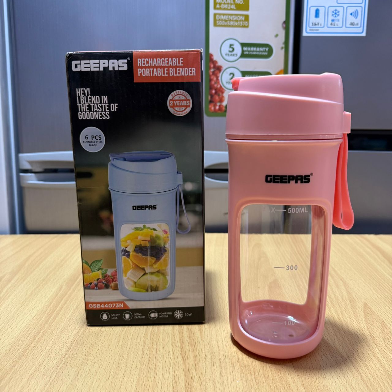 Geepas Rechargeable Portable Blender, 500ml GSB44073N