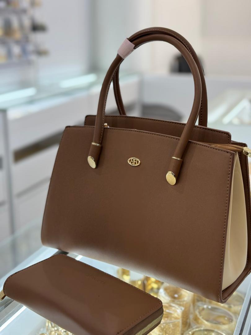 ladies classy handbag