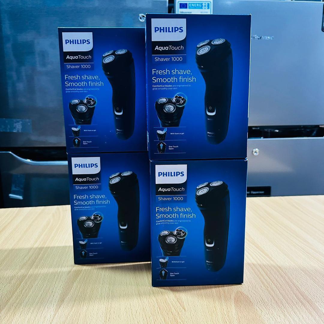 Philips AquaTouch Shaver 1000 Wet Or Dry Electric Shaver – Black