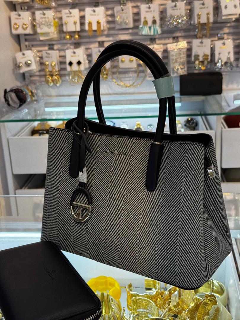 classy 2pc handbag