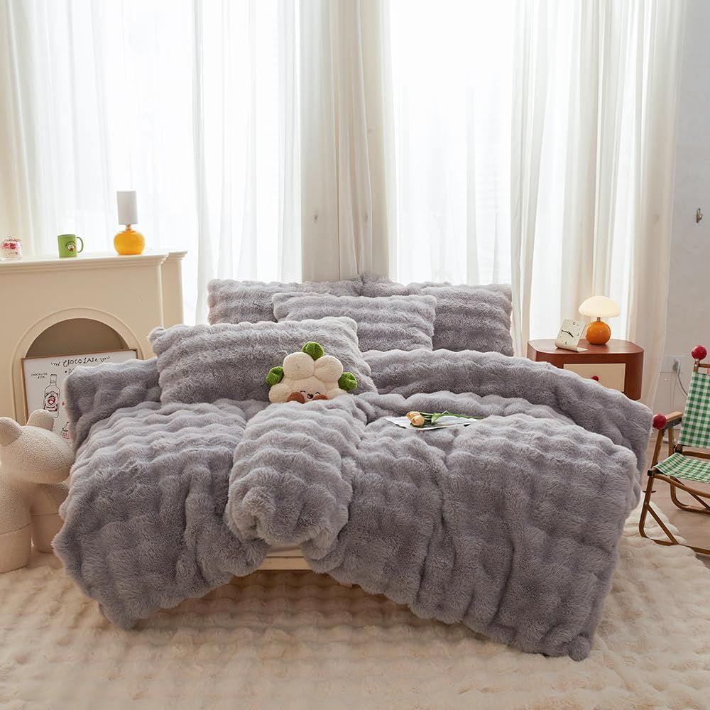 Luxury Rabbit Fur Duvet Set.